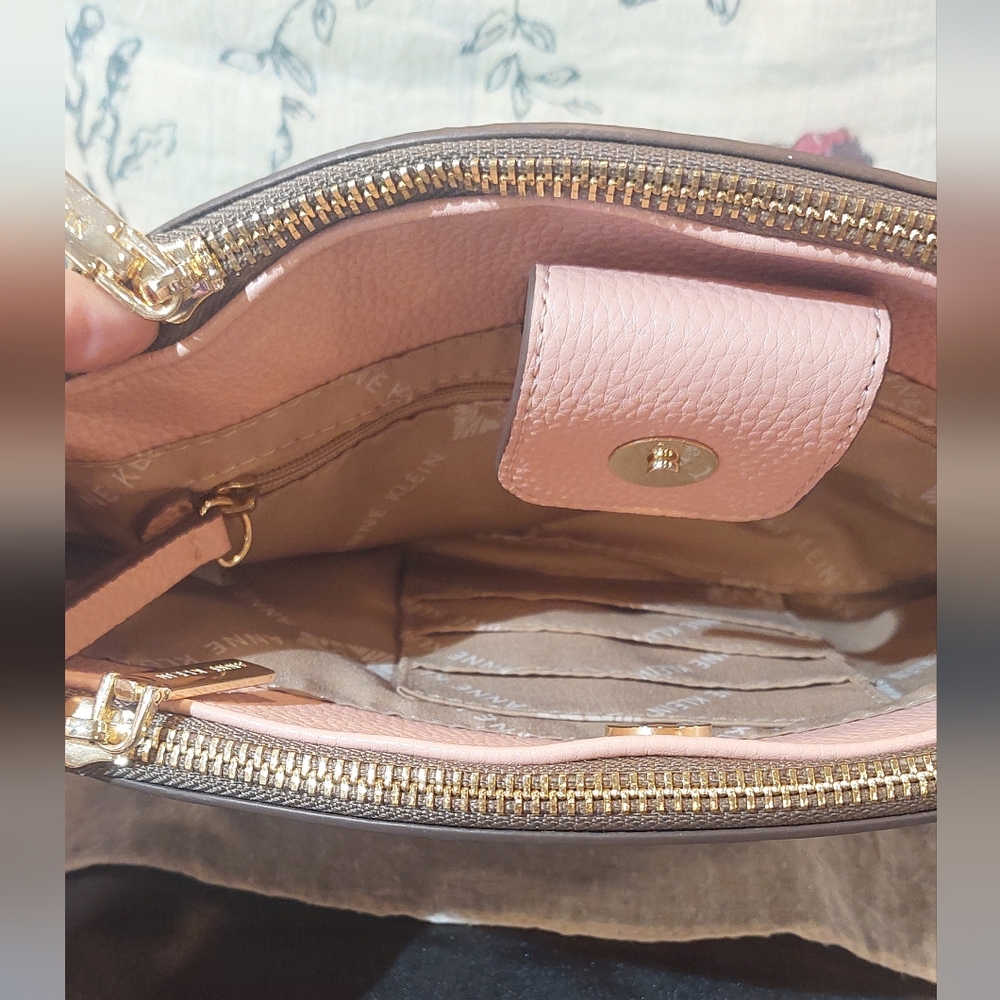 Anne Klein Tan and Pink Patterned Shoulder Bag with Gold Medallion - Picture 4 of 10